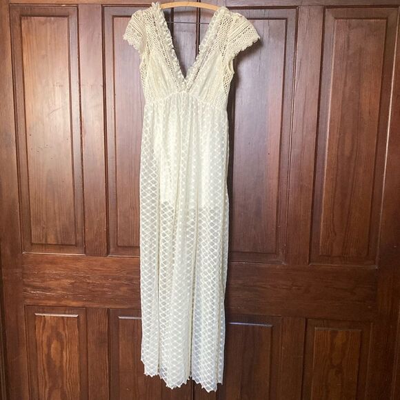 Free People Cleo Maxi Jumpsuit Lace Ruffle Cap Sleeve V-neck Wide Leg Cream S? - Picture 2 of 12